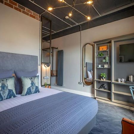 Hotel67 Killarney Bagian luar foto