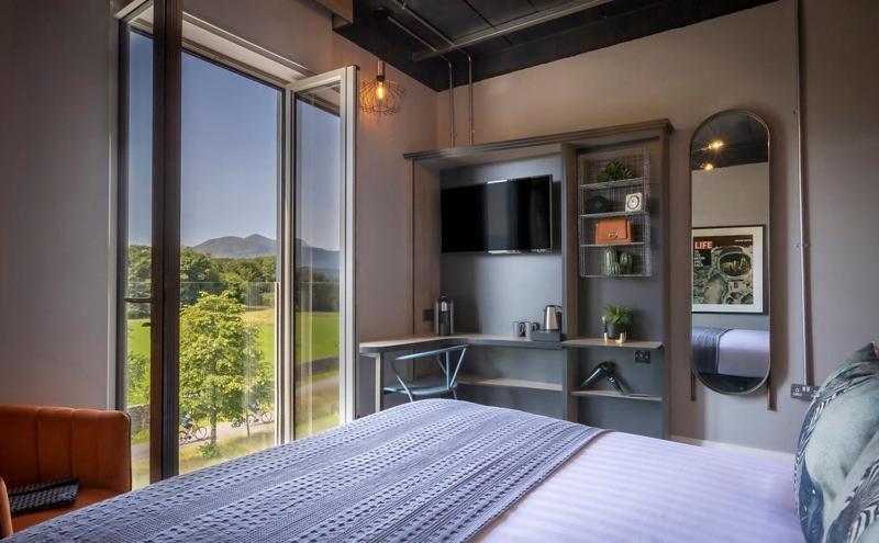 Hotel67 Killarney Bagian luar foto