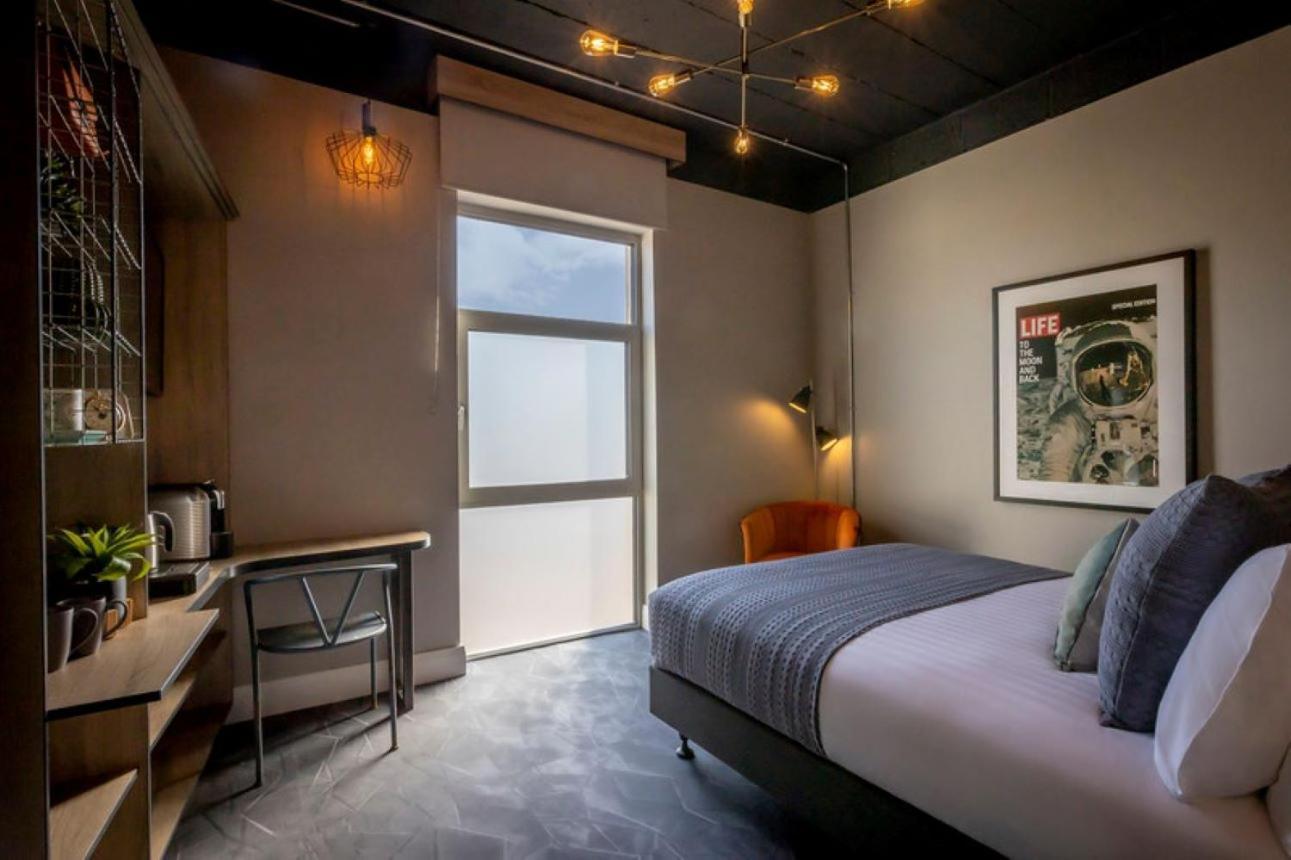 Hotel67 Killarney Bagian luar foto